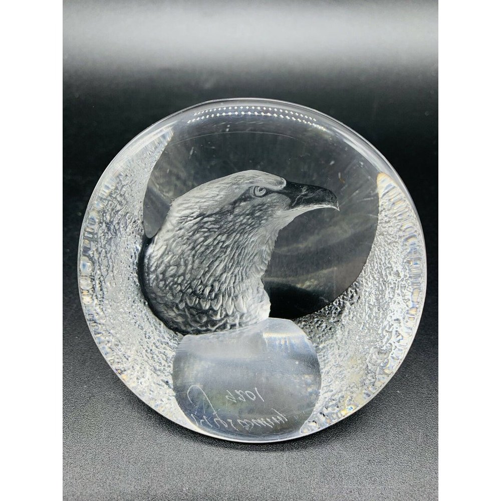 Mats Jonasson Lead Crystal Eagle Sculpture Paperweight #9201 Sweden